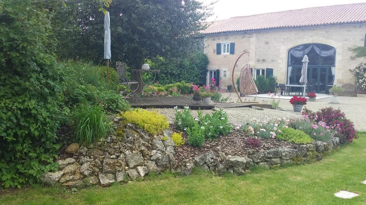 Bed and Breakfast La Grange De Gournay Esterno foto